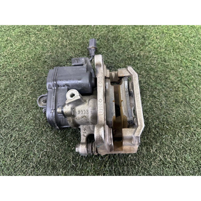 Суппорт тормозной (тормозная система) AUDI A4 B9 2018 2.0 DBPA 8W0615404