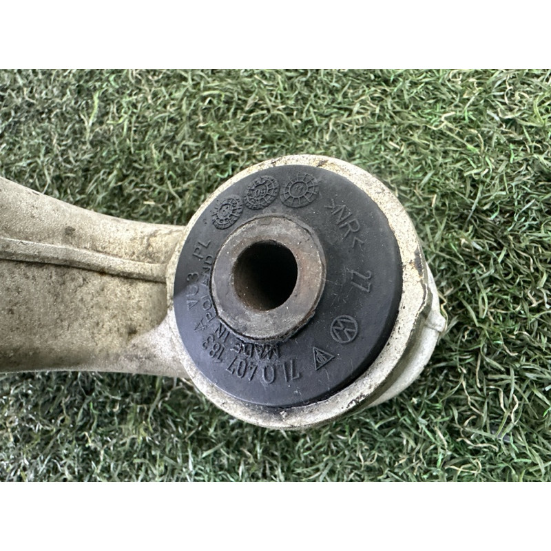 Рычаг подвески (подвеска) Volkswagen Touareg NF 2012 3.0 Hybrid CGFA 7P0407151E