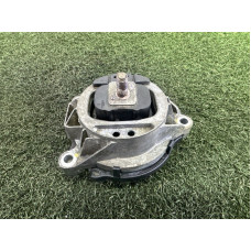 Подушка двигателя