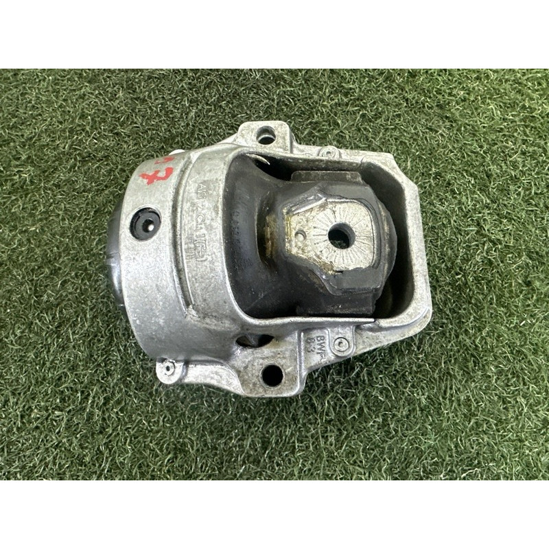 Подушка двигуна (двигун та елементи) AUDI Q5 8R 2010 3.2 CALB 8R0199381R