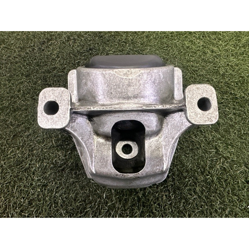 Подушка двигуна (двигун та елементи) AUDI Q5 8R 2010 3.2 CALB 8R0199381R