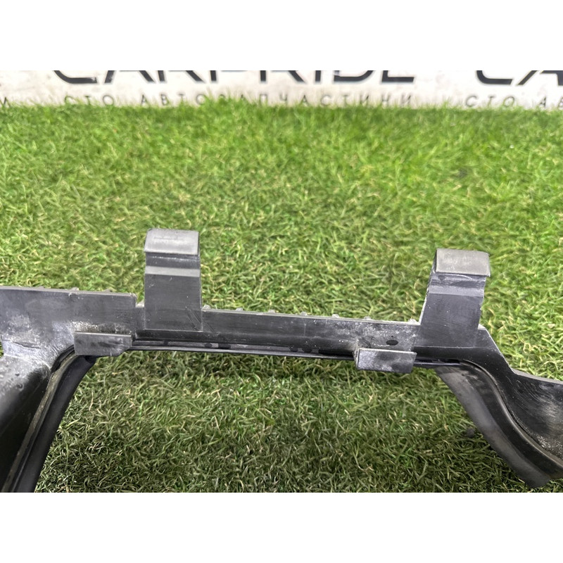 Воздуховод радиатора (кузов и элементы) LAND ROVER RANGE ROVER Sport L494 2016 3.0 Diesel LR044395