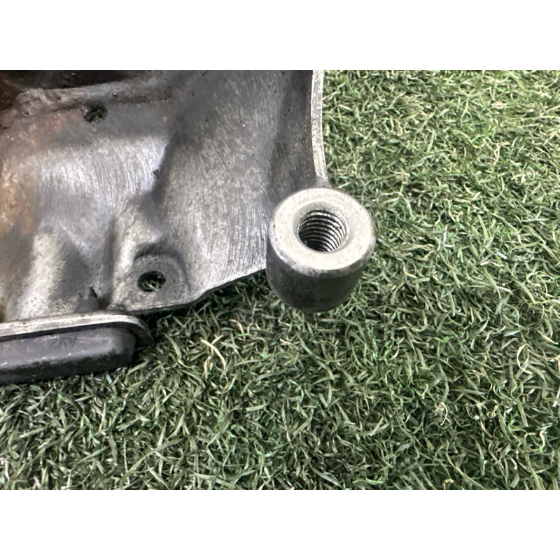 Кронштейн подушки двигателя (кронштейны двигателя) AUDI A8 D4 2011 4.2 CDRA 4H0399059C