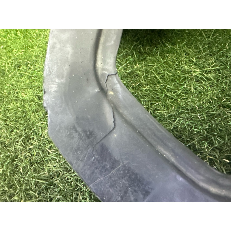 Подкрылок (кузов и элементы) Volkswagen Touareg NF 2012 3.0 Hybrid CGFA 7P6805912D9B9