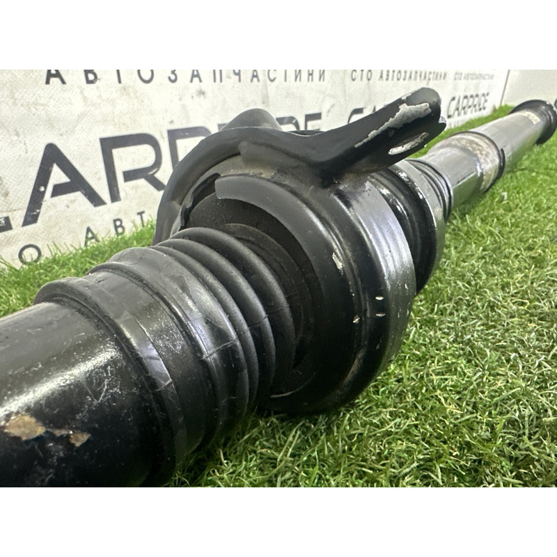 Карданный вал (трансмиссия) Volkswagen Touareg NF 2012 3.0 TDI 7P0521102P