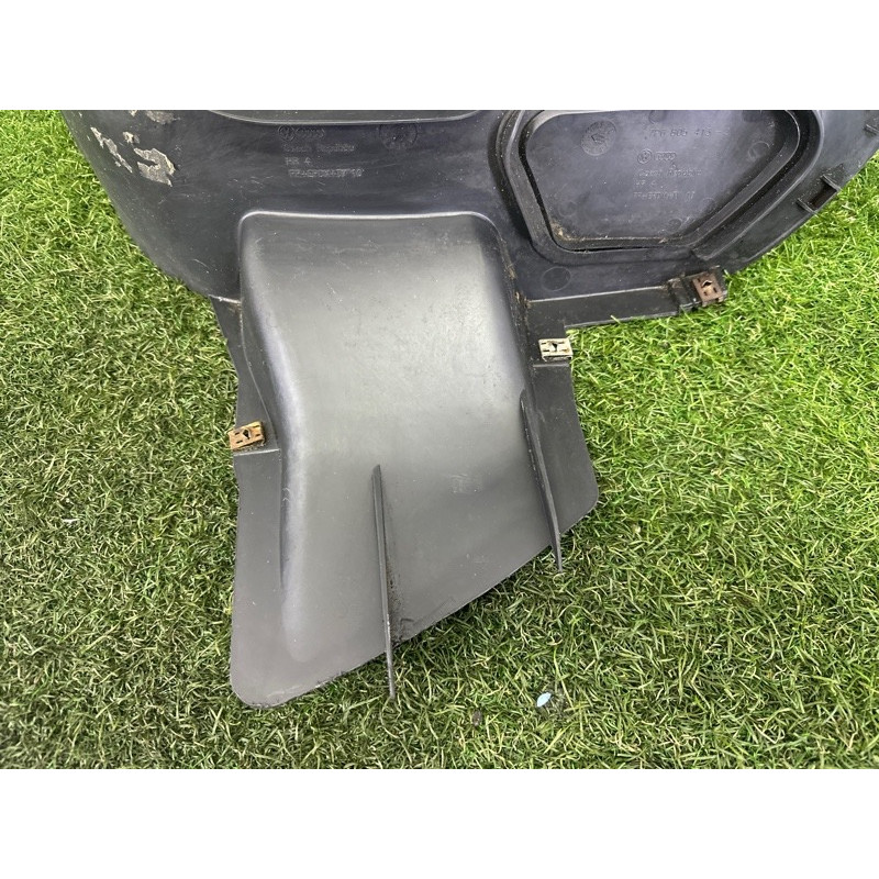 Подкрылок (кузов и элементы) Volkswagen Touareg NF 2012 3.0 Hybrid CGFA 7P6805911D9B9