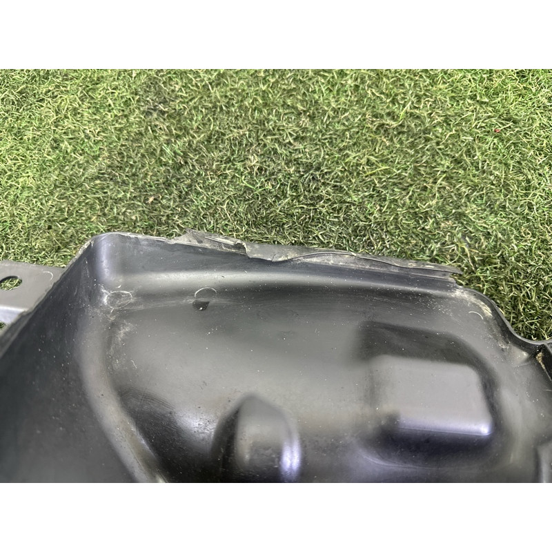 Воздуховод радиатора (кузов и элементы) BMW 7-series F01 2011 3.0 N54 51747184158