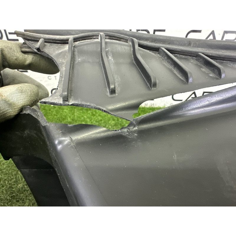 Воздуховод радиатора (кузов и элементы) LAND ROVER RANGE ROVER Sport L494 2016 3.0 Diesel LR044392