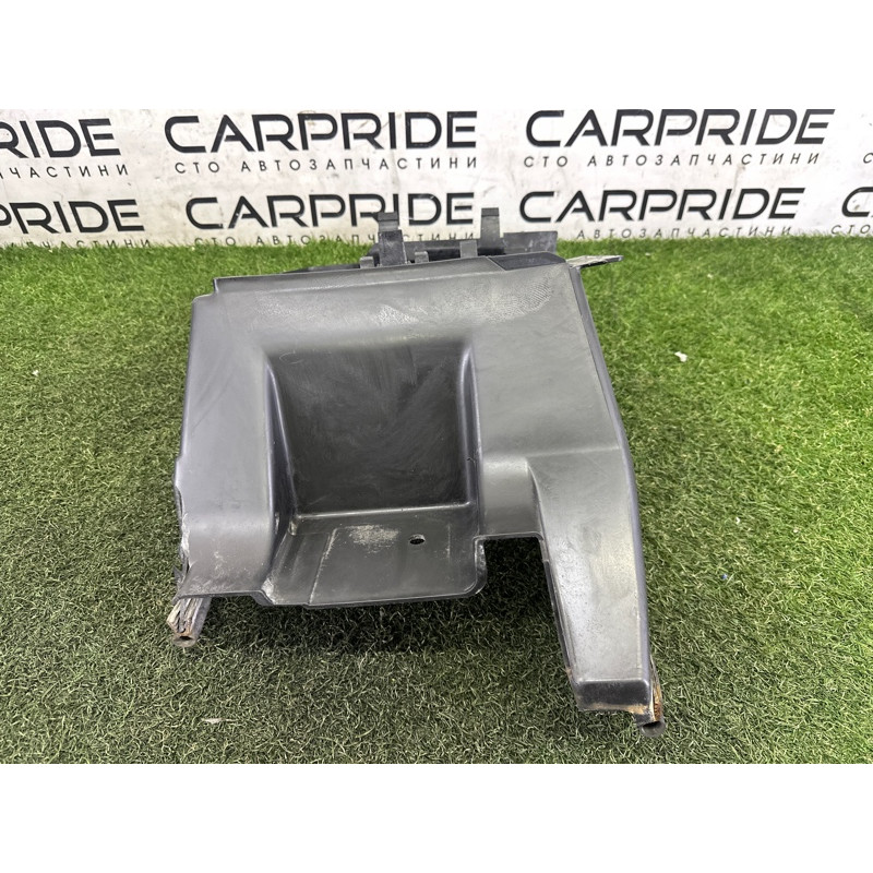 Воздуховод радиатора (кузов и элементы) LAND ROVER RANGE ROVER Sport L494 2016 3.0 Diesel LR044392