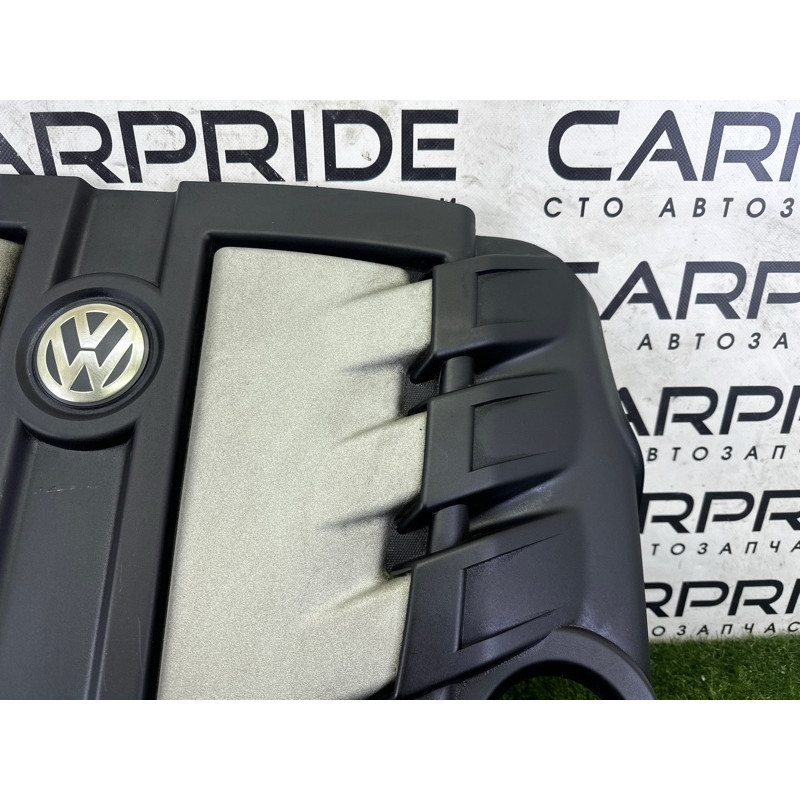 Декоративная крышка двигателя (двигатель и элементы) Volkswagen Touareg NF 2012 3.0 TDI 059103925BC