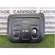 Декоративная крышка двигателя