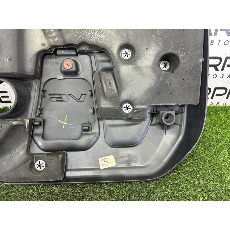 Декоративная крышка двигателя (двигатель и элементы) Jeep Grand Cherokee WK2 2018 3.6 5281383AE