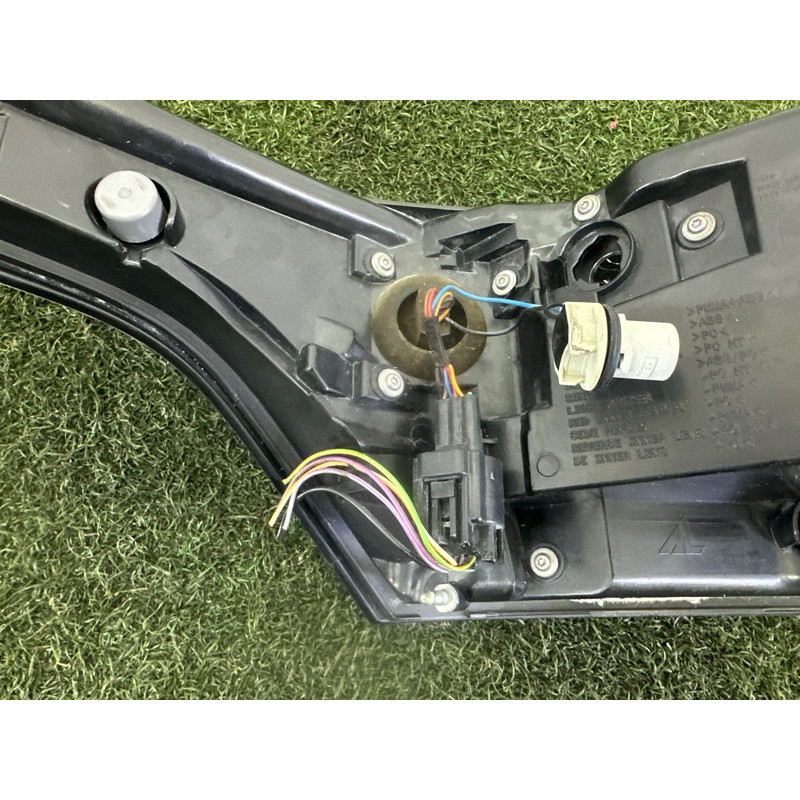 Задній ліхтар (оптика) LAND ROVER RANGE ROVER Sport L494 2016 3.0 Diesel LR061588