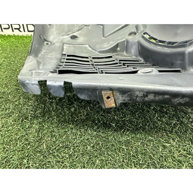 Подкрылок (кузов и элементы) LAND ROVER RANGE ROVER Sport L494 2016 3.0 Diesel LR033071