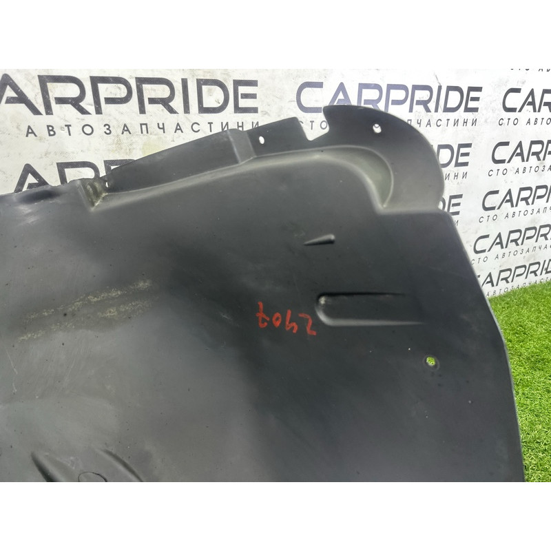 Подкрылок (кузов и элементы) AUDI Q5 8R 2010 3.2 CALB 8R0821172F