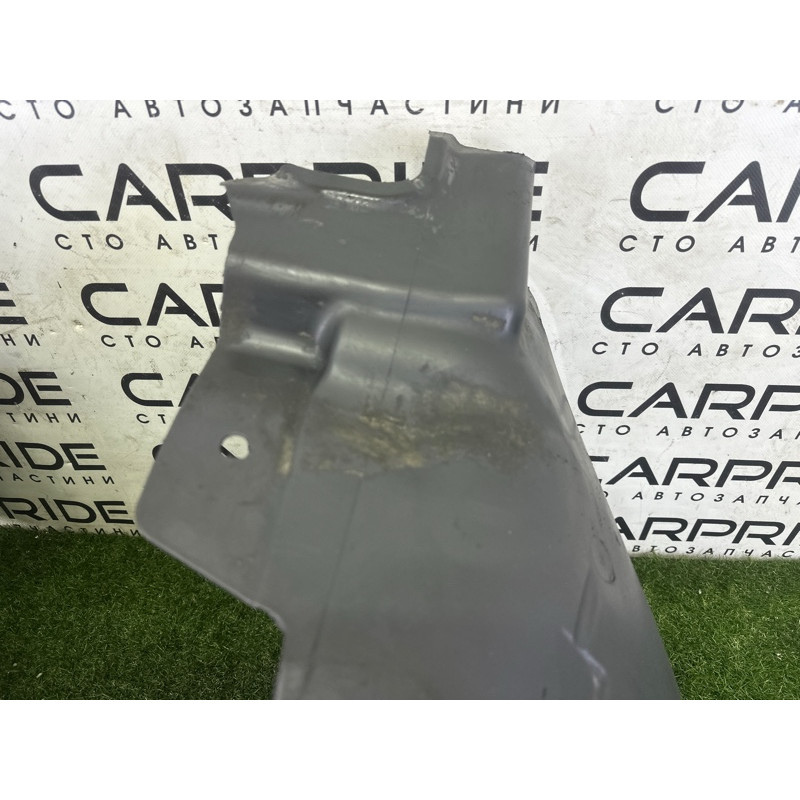 Подкрылок (кузов и элементы) AUDI Q5 8R 2010 3.2 CALB 8R0821172F