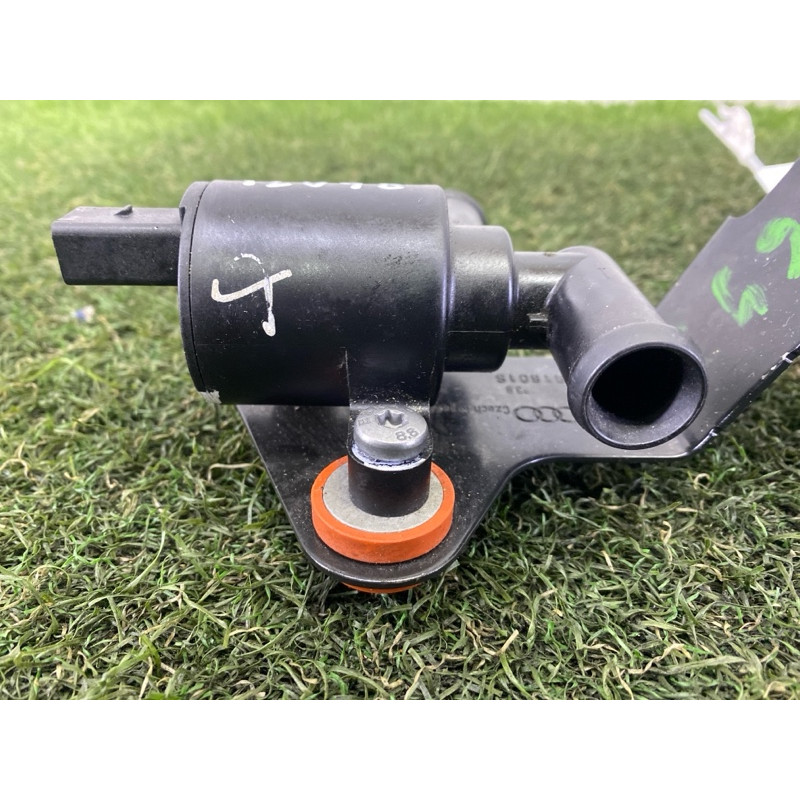 Клапан системы охлаждения (электрика / кнопки) Audi A5 F5 2019 2.0 TFSI 4H0121671D