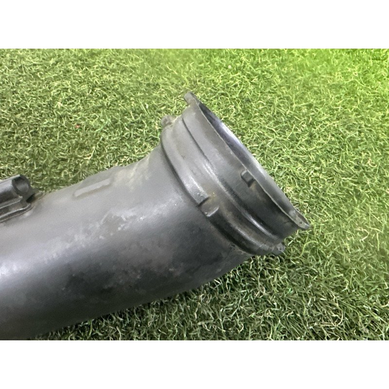 Патрубок повітряного фільтра (подача палива) AUDI A8 D4 2011 4.2 CDRA 4H0129615D