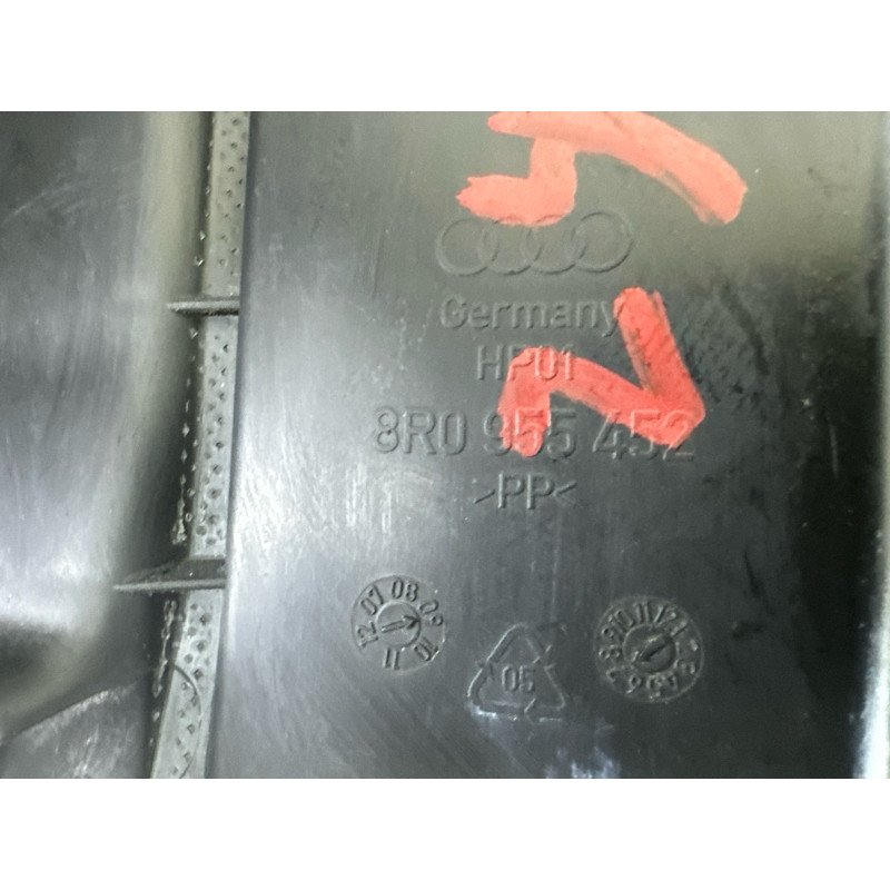 Бачок омывателя (кузов и элементы) AUDI Q5 8R 2010 3.2 CALB 8R0955453B