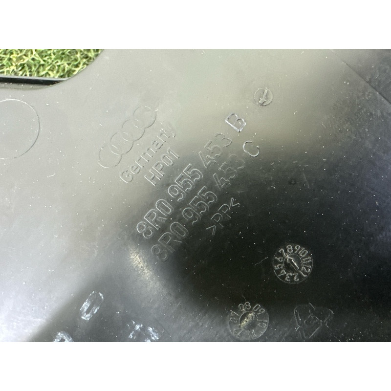 Бачок омывателя (кузов и элементы) AUDI Q5 8R 2010 3.2 CALB 8R0955453B