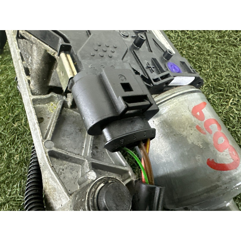 Трапеция дворников (кузов и элементы) Volkswagen Touareg NF 2012 3.0 TDI 7P0955023