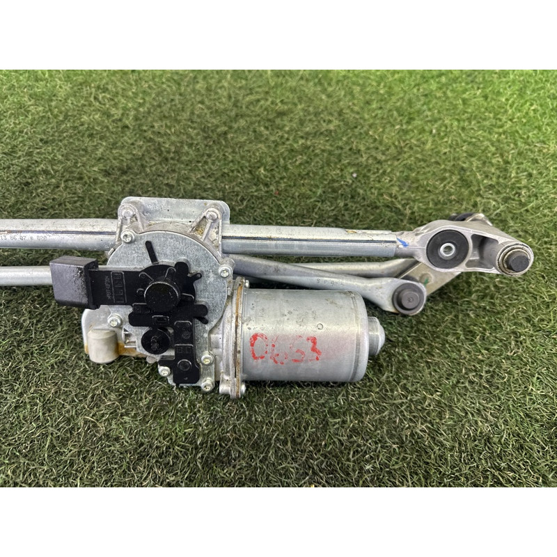 Трапеция дворников (кузов и элементы) BMW X1 E84 2014 2.0 61612990025