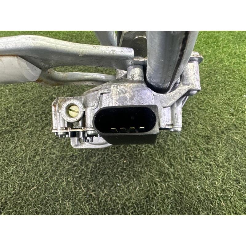 Трапеция дворников (кузов и элементы) BMW X1 E84 2014 2.0 61612990025