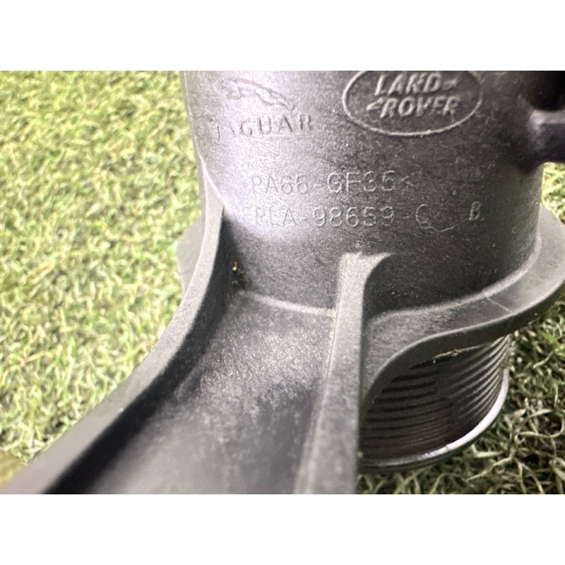 Фланец патрубка интеркулера (впускная система) LAND ROVER RANGE ROVER Sport L494 2016 3.0 Diesel LR068879