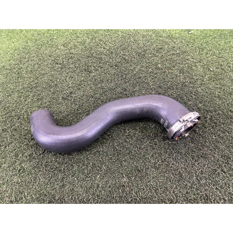 Патрубок интеркулера (двигатель и элементы) LAND ROVER RANGE ROVER Sport L494 2016 3.0 Diesel LR067016