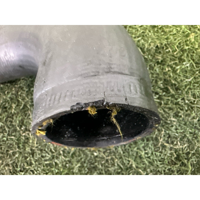 Патрубок интеркулера (двигатель и элементы) LAND ROVER RANGE ROVER Sport L494 2016 3.0 Diesel LR062413