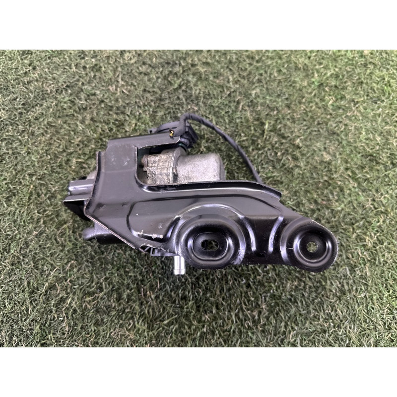 Вакуумный насос (тормозная система) AUDI A8 D4 2011 4.2 CDRA 8E0927317J