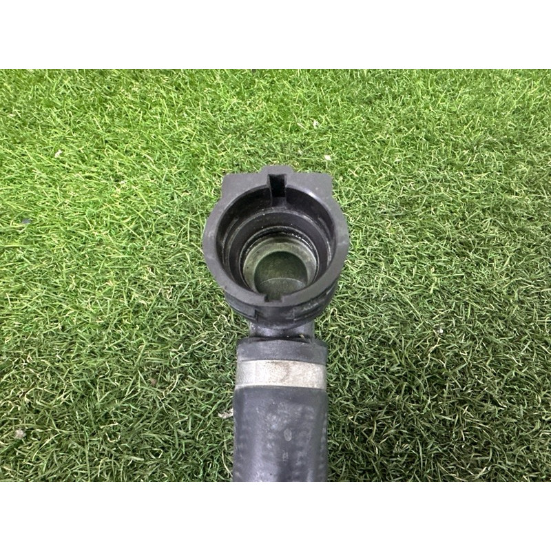 Патрубок (система охлаждения) BMW X1 E84 2014 2.0 64219239779