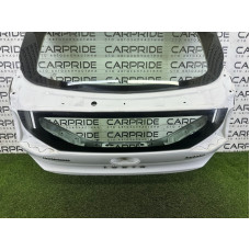 Стекло крышки багажника