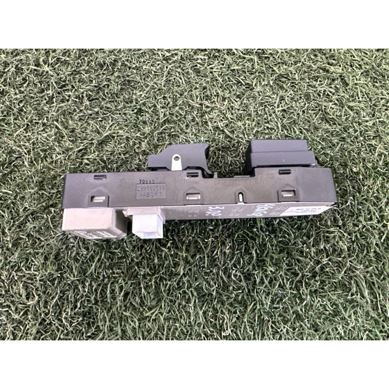 Кнопка стеклоподъемника (электрика / кнопки) Hyundai Ioniq AE 2017 1.6 93580G25004X