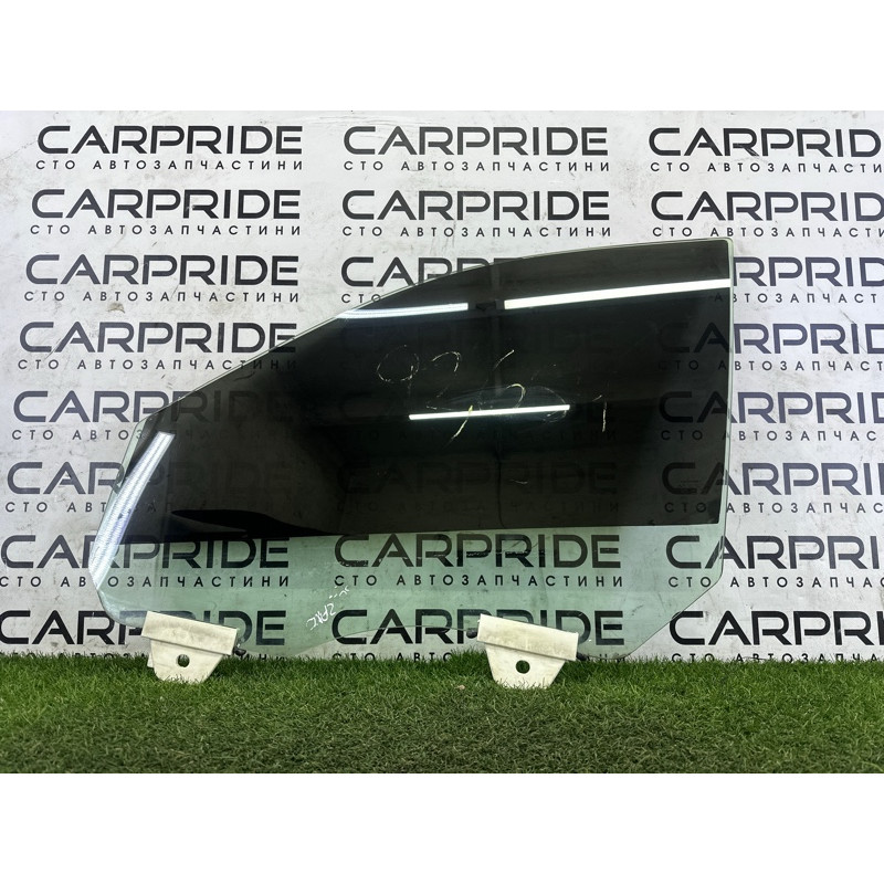 Стекло (кузов и элементы) Jeep Grand Cherokee WK2 2018 3.6 68068671AD