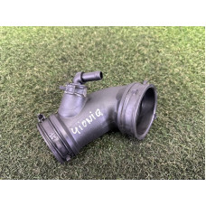 Патрубок воздушного фильтра