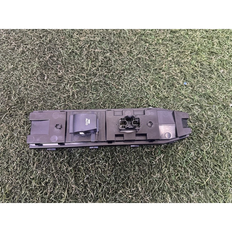 Кнопка стеклоподъемника (электрика / кнопки) Hyundai Ioniq AE 2017 1.6 93575G26004X