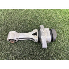 Подушка двигателя