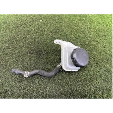 Бачок тормозной жидкости