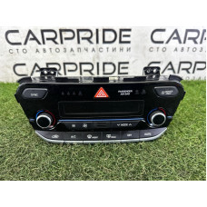 Панель управления климат-контролем