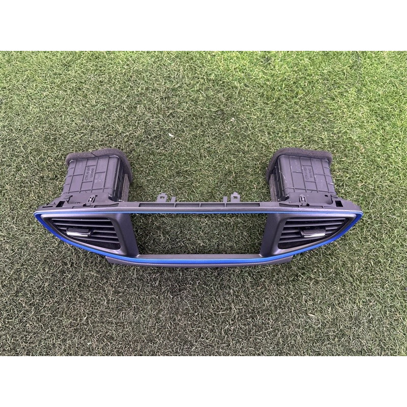 Центральный дефлектор салона (салон) Hyundai Ioniq AE 2017 1.6 84740G2910T9Y