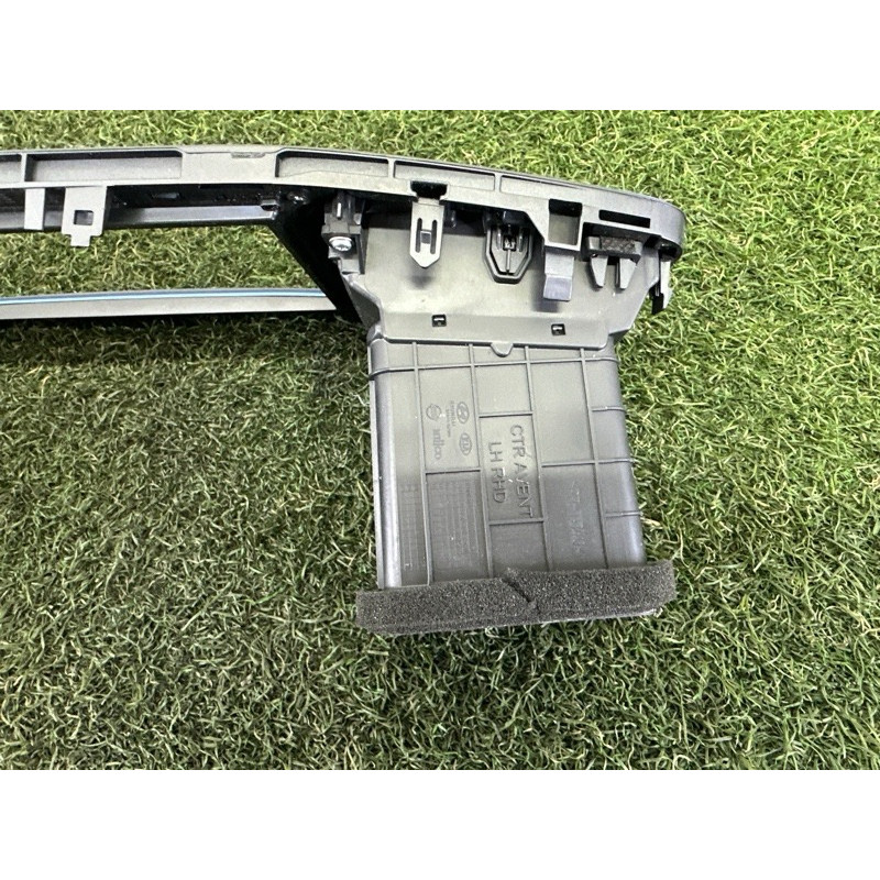 Центральный дефлектор салона (салон) Hyundai Ioniq AE 2017 1.6 84740G2910T9Y