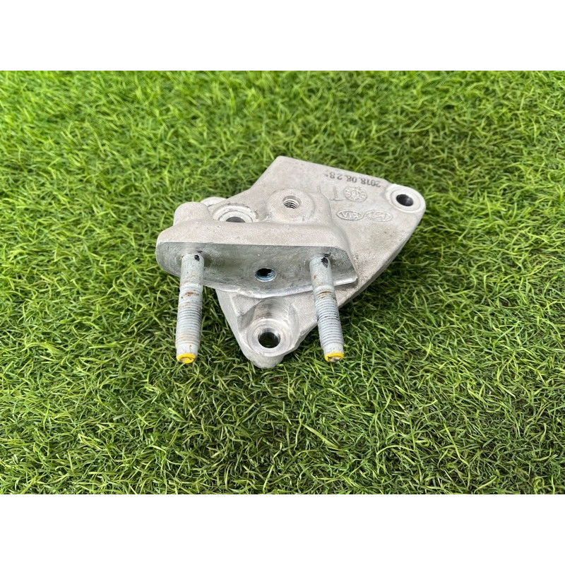 Кронштейн (двигатель и элементы) Hyundai Ioniq AE 2018 1.6 Hybrid 2167003HA0