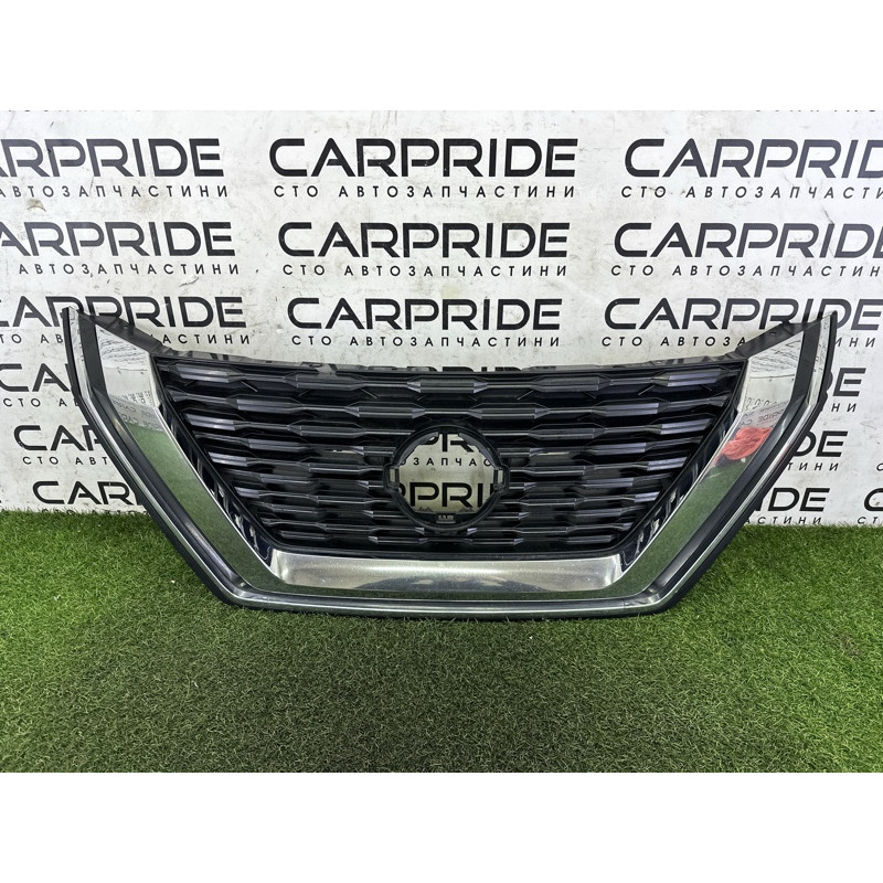 Решетка радиатора (наружные элементы кузова) Nissan Rogue T33 2021 2.5 PR25DD 623106RR0B