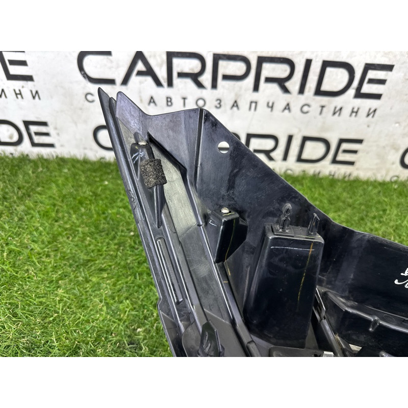 Решетка радиатора (наружные элементы кузова) Nissan Rogue T33 2021 2.5 PR25DD 623106RR0B