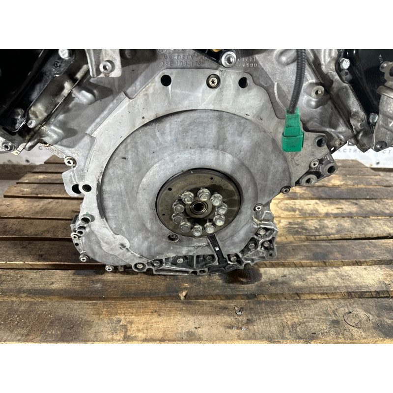 Двигатель (двигатель и элементы) Volkswagen Touareg NF 2013 3.0 Hybrid 06E100038D