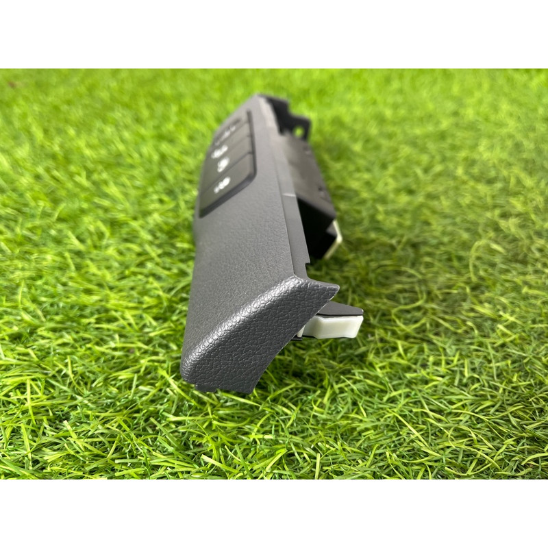 Блок кнопок (електрика / кнопки) Hyundai Ioniq AE 2018 1.6 Hybrid 93700G2140T9Y