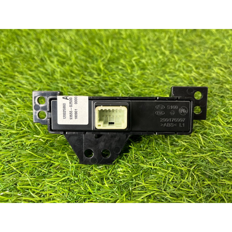 Блок кнопок (електрика / кнопки) Hyundai Ioniq AE 2018 1.6 Hybrid 93555G25004X