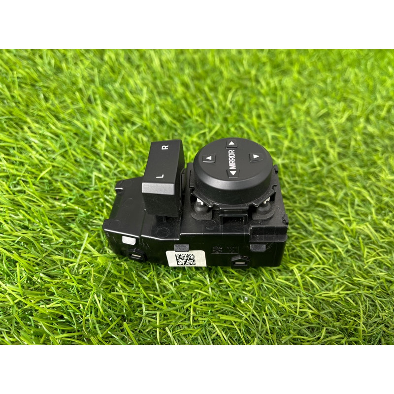 Блок управления зеркалами (электрика / блоки управления) Hyundai Ioniq AE 2018 1.6 Hybrid 93530G20104X