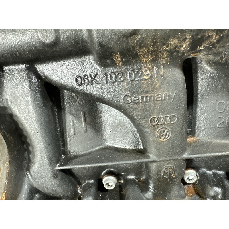 Двигатель (двигатель и элементы) AUDI A4 B9 2017 2.0 TFSI 06L100033D